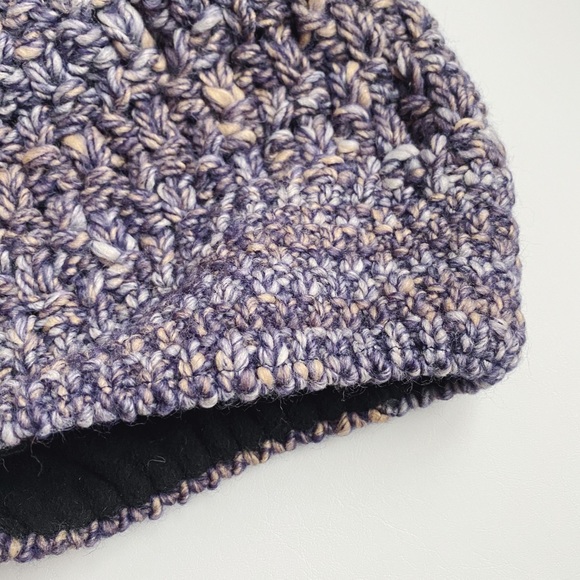 NWT Vigo ski hat. - Picture 2 of 3